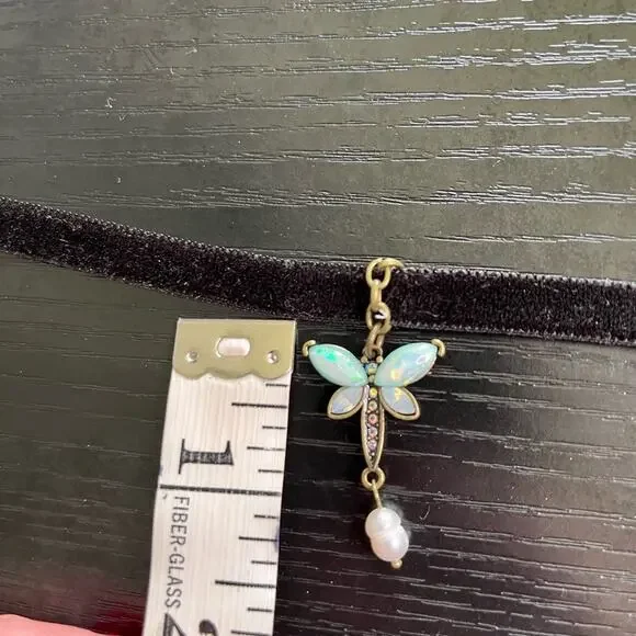 Handmade Black Velvet Choker Necklace with Dragonfly Pendant - Picture 8 of 8